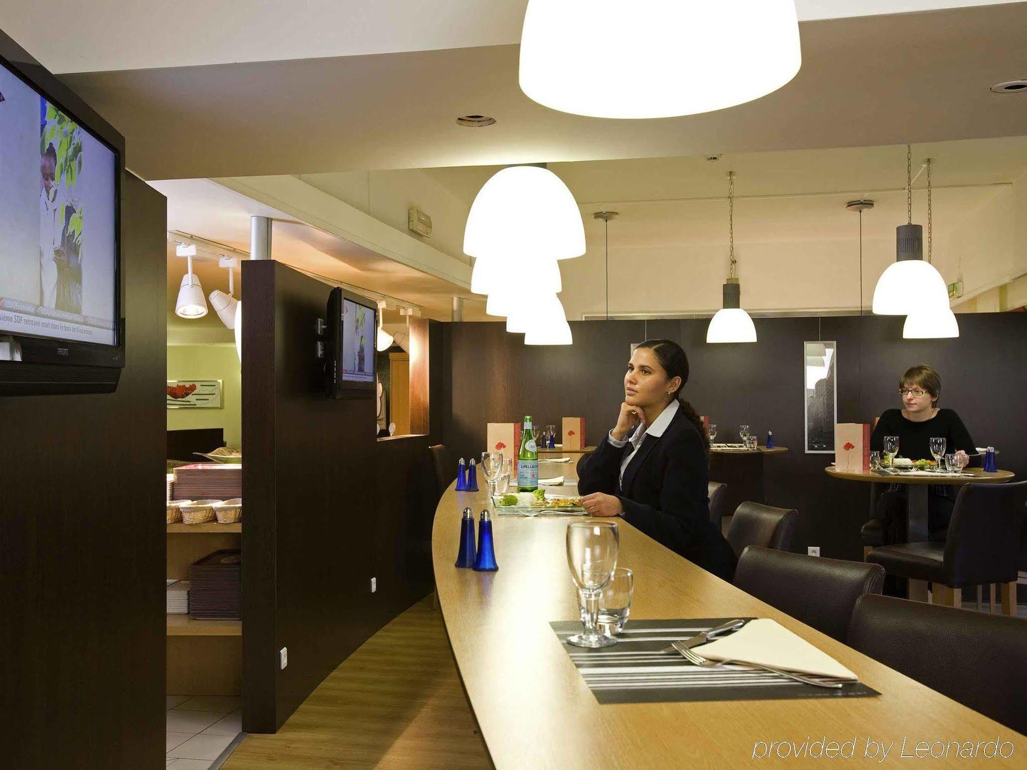 Ibis Paris Le Bourget Hotell La Courneuve Exteriör bild