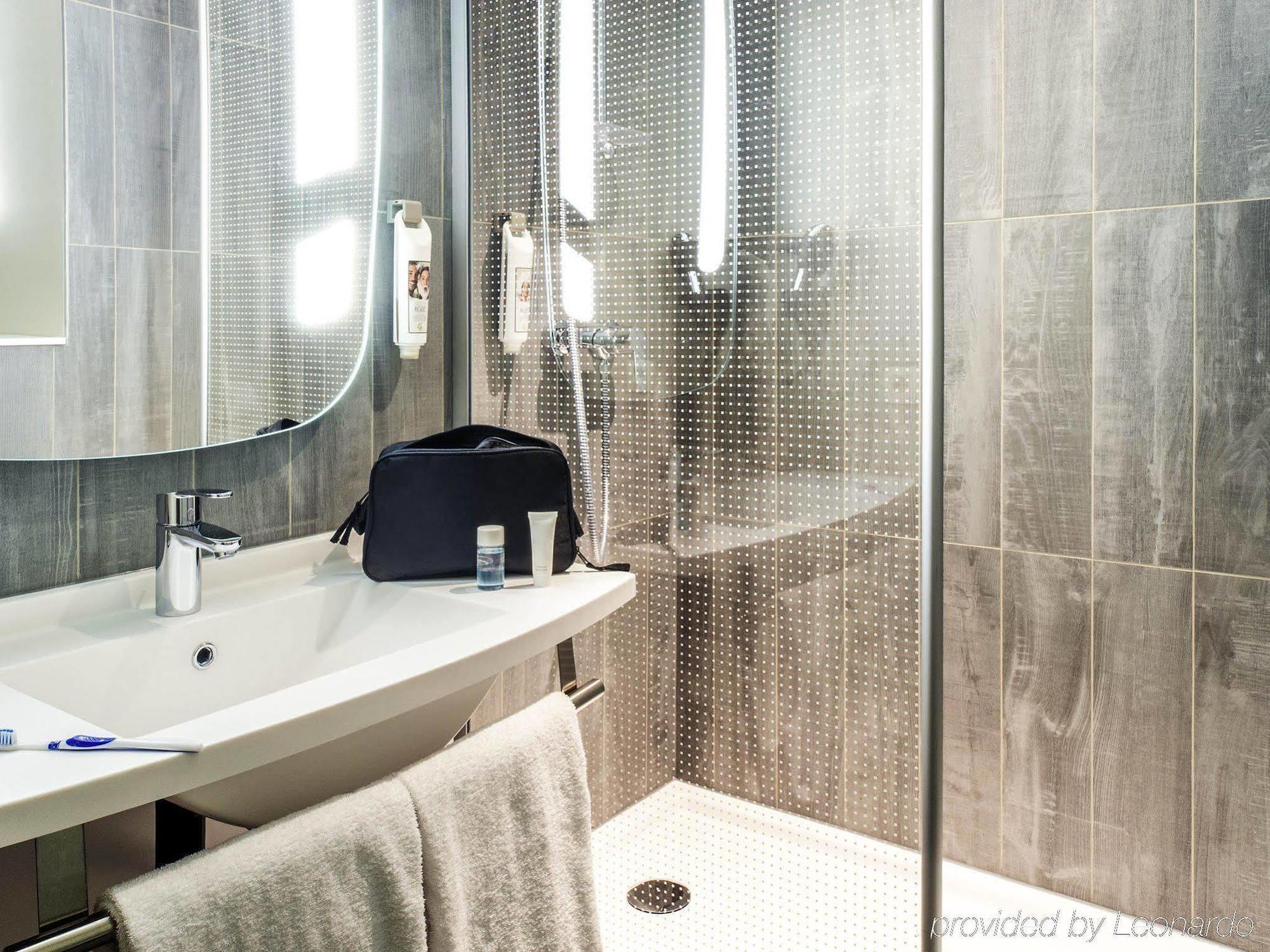 Ibis Paris Le Bourget Hotell La Courneuve Exteriör bild