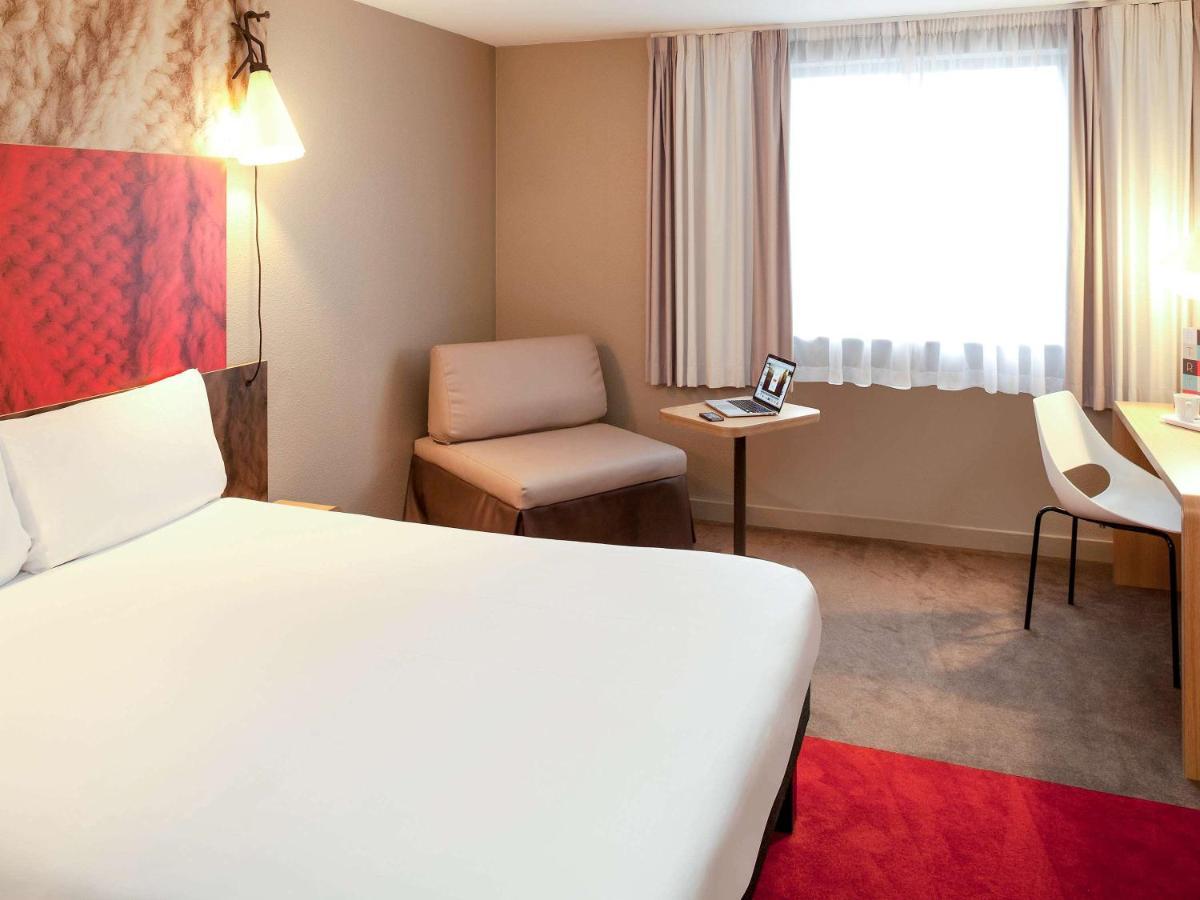 Ibis Paris Le Bourget Hotell La Courneuve Exteriör bild